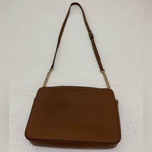 Michael Kors Jet Set Crossbody